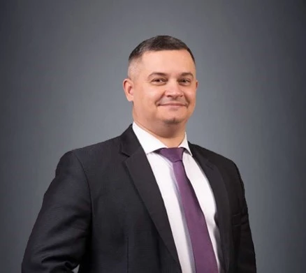 Петров Євген