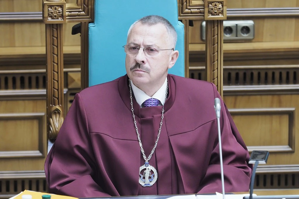 НАЗК склало протокол про адміністративне порушення стосовно в.о. Голови Конституційного Суду України Сергія Головатого