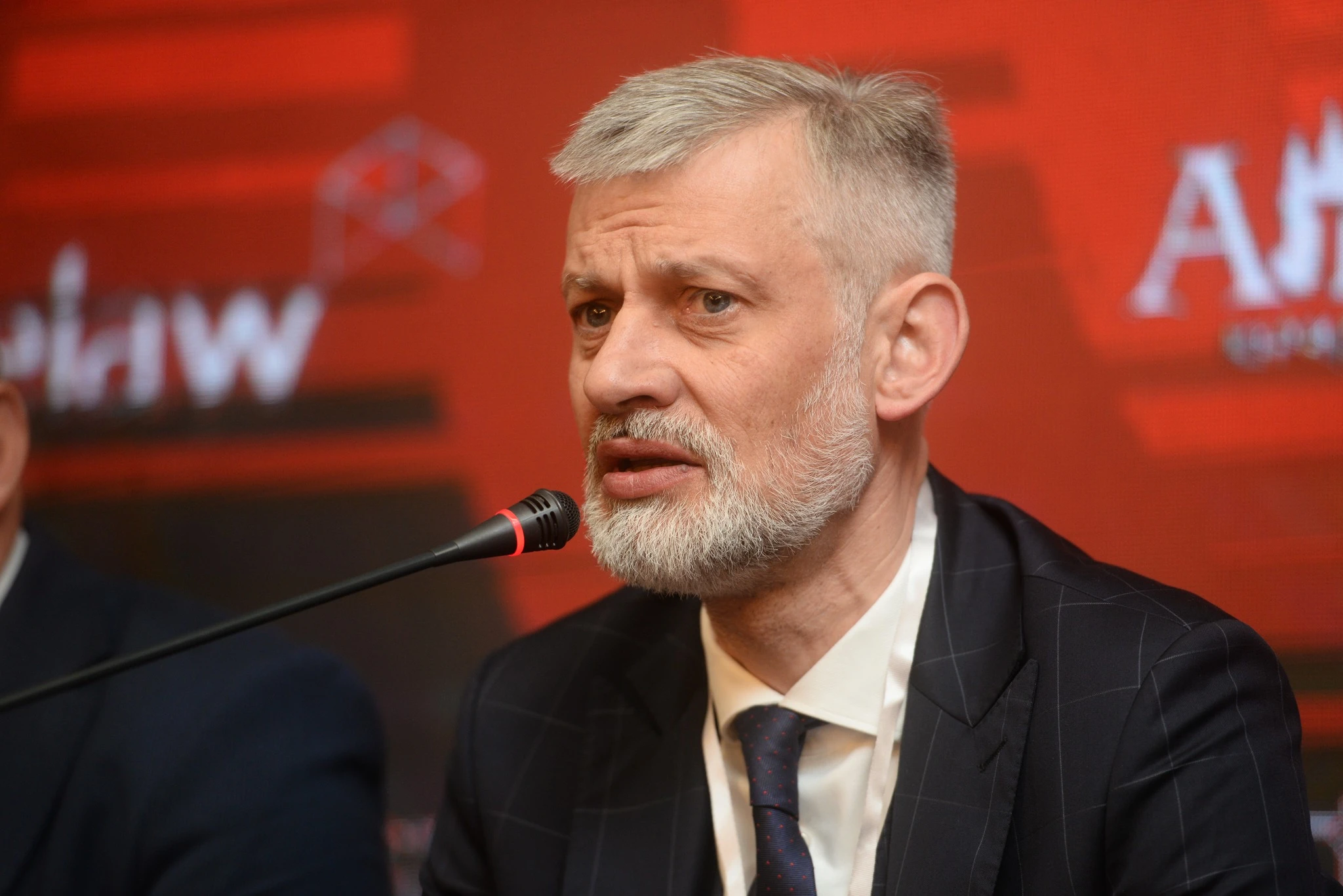 «Комісії потрібно спочатку заповнити ті вакансії, які є критично важливими. Йдеться про апеляційні суди», – Руслан Сидорович
