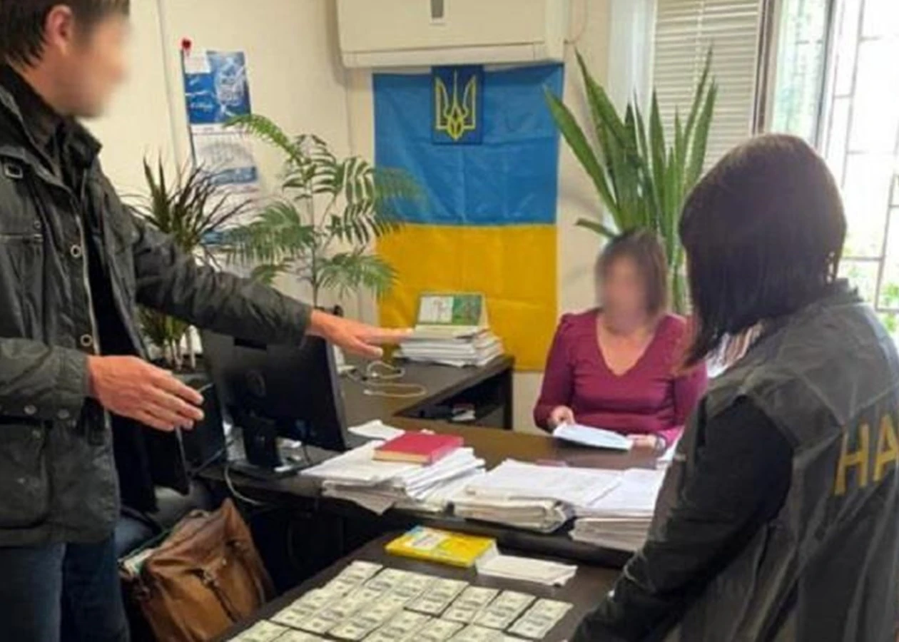Суддю Новік Дніпропетровського райсуду Дніпропетровської області тимчасово відсторонено від здійснення правосуддя
