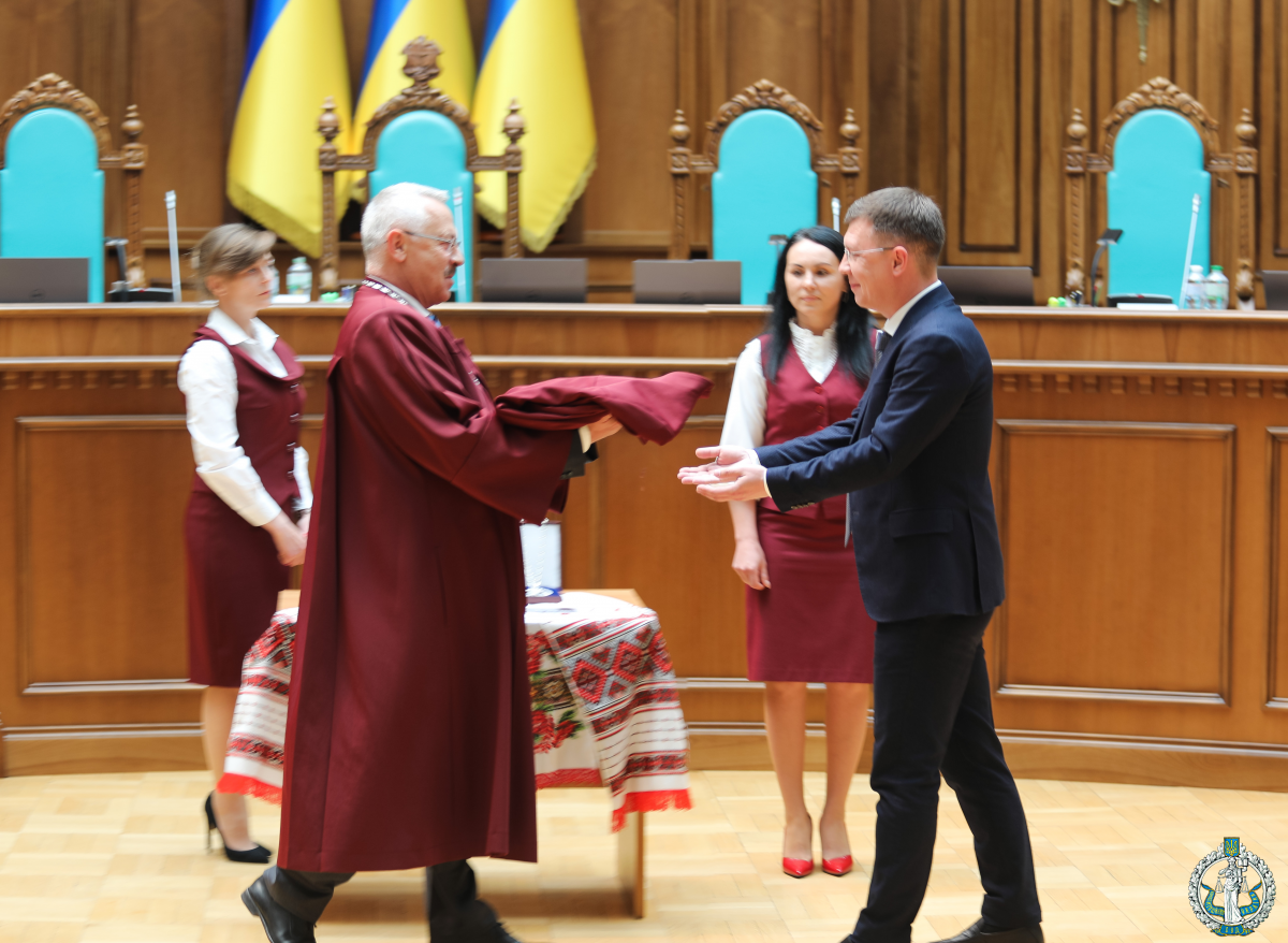 Сергій Різник набув повноважень судді Конституційного Суду України